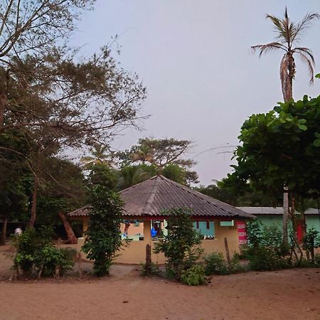 Rundbungalow Auf Lionsrest Grand-Bassam Extérieur photo